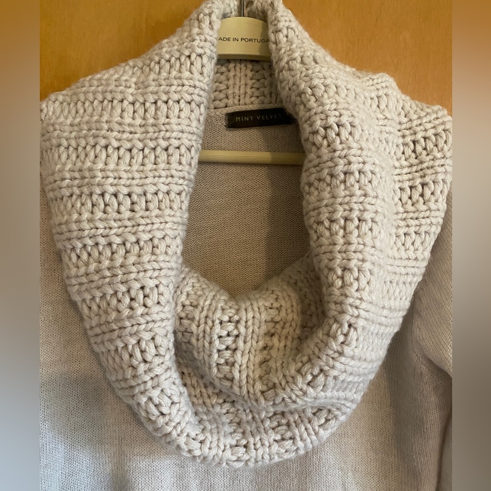 Mint Velvet Sweater - Picture 3 of 11